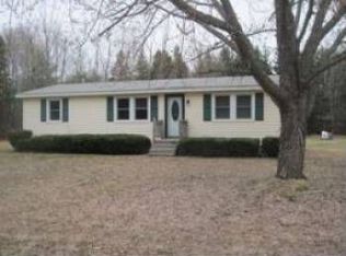 3 Edgewood Dr, Bow, NH 03304