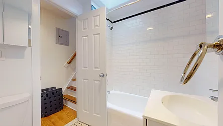 Rented by Bond New York