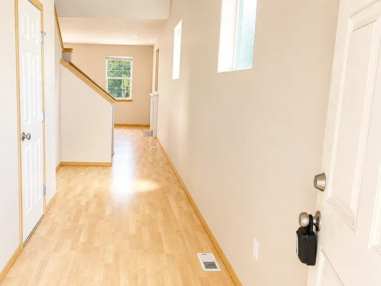 28036 136th Pl SE — Photo 3