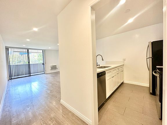 2nd image of 726 N West Knoll Dr #107