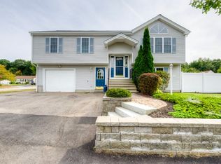 12 Matteo St, Worcester, MA 01606