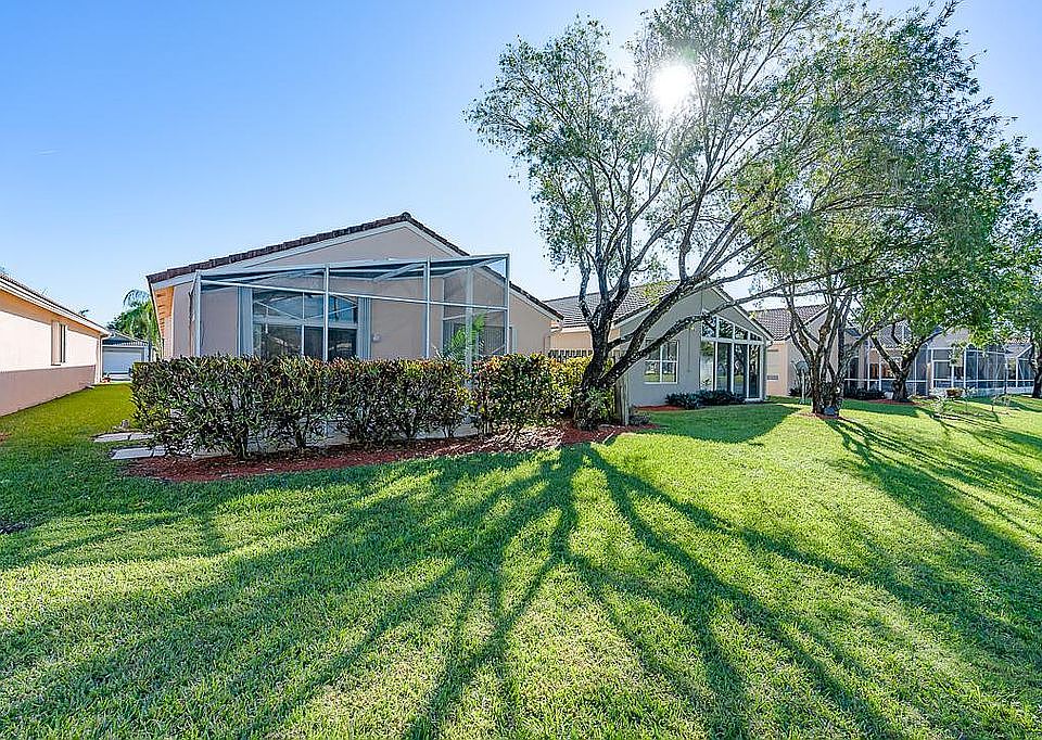 1st image of 9695 Cherry Blossom Ct
