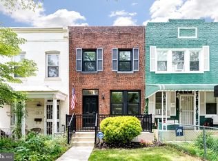 329 17th St SE, Washington, DC 20003