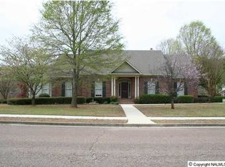 604 Sunburst Cir SE, Brownsboro, AL 35741