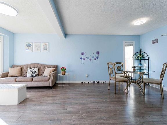 5th image of 126 S Erin Rd SE