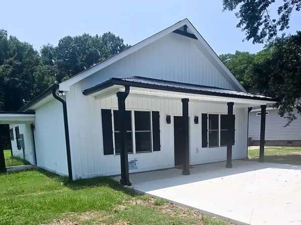 214 E Railroad Street E, La Grange, NC 28551