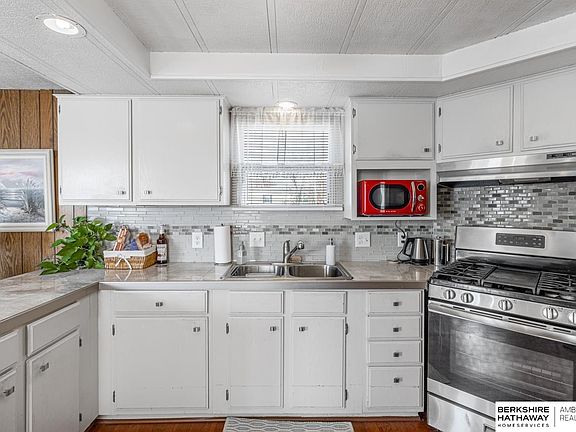 5th image of 3616 NW Magnolia Ct