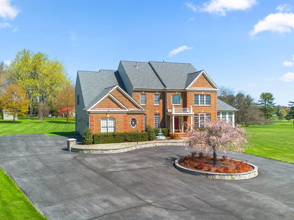20806 Fairway View Dr, Laytonsville, MD 20882