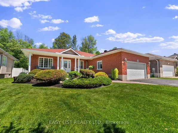 143 Poplar Ridge Rd, Pembroke, ON K8A 8K3