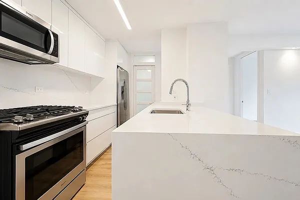 Kitchen, photo 1