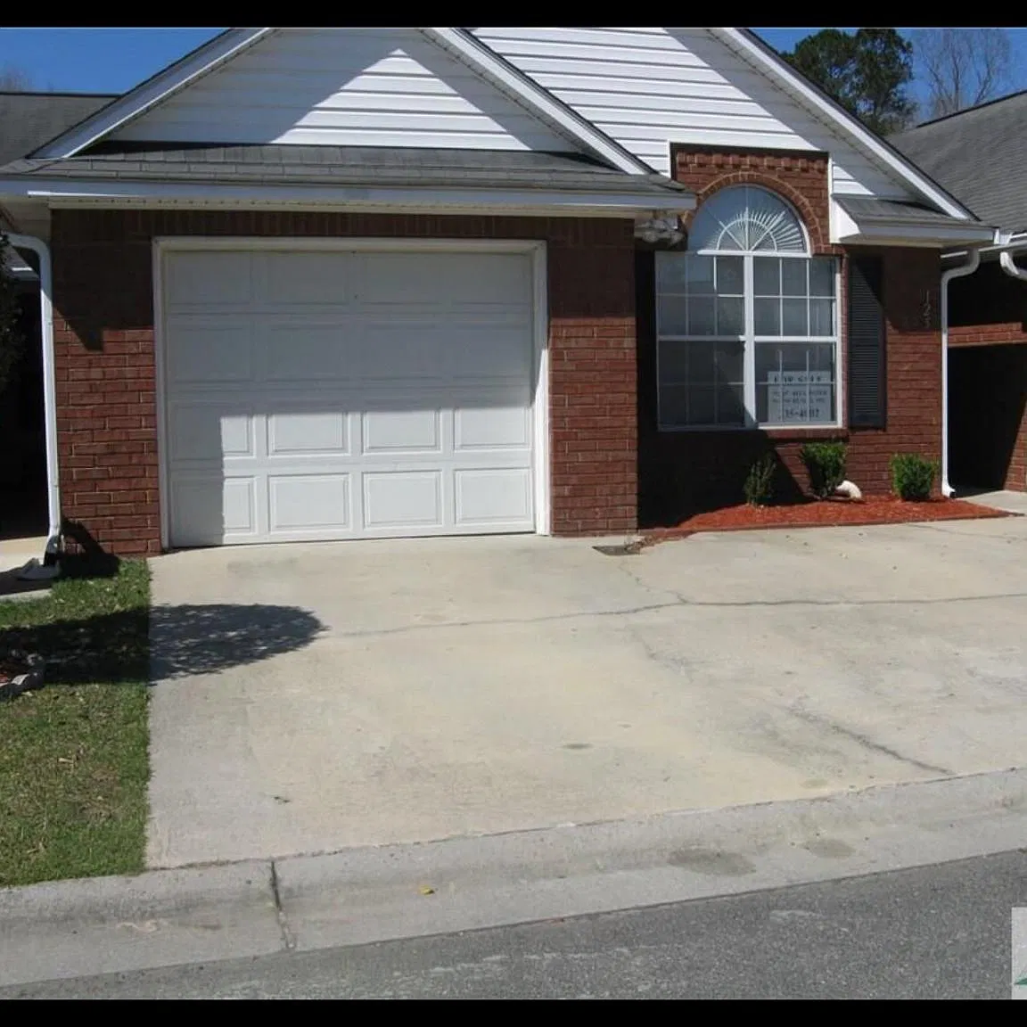 3 bed, 1274 sqft, $1,750 — Photo 2
