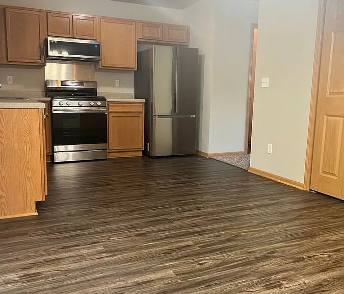 1701 Dainesway — Photo 10