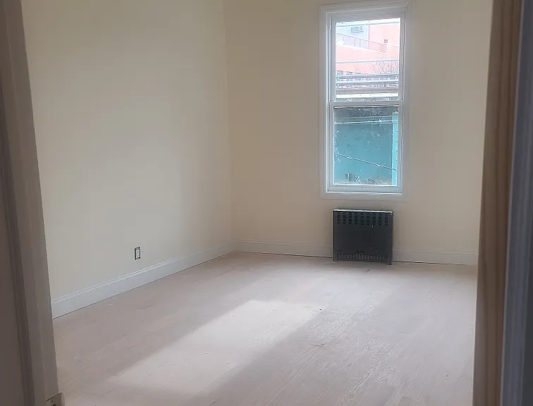 11421 Jamaica Ave #3 — Photo 4