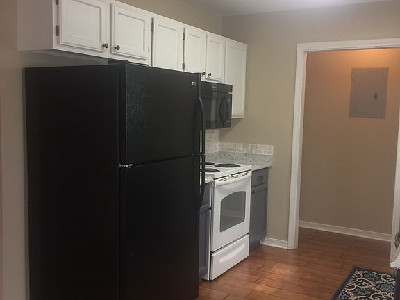4th image of 2611 Oak Meadow Pl