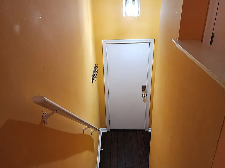 430 Emmett St #F — Photo 6