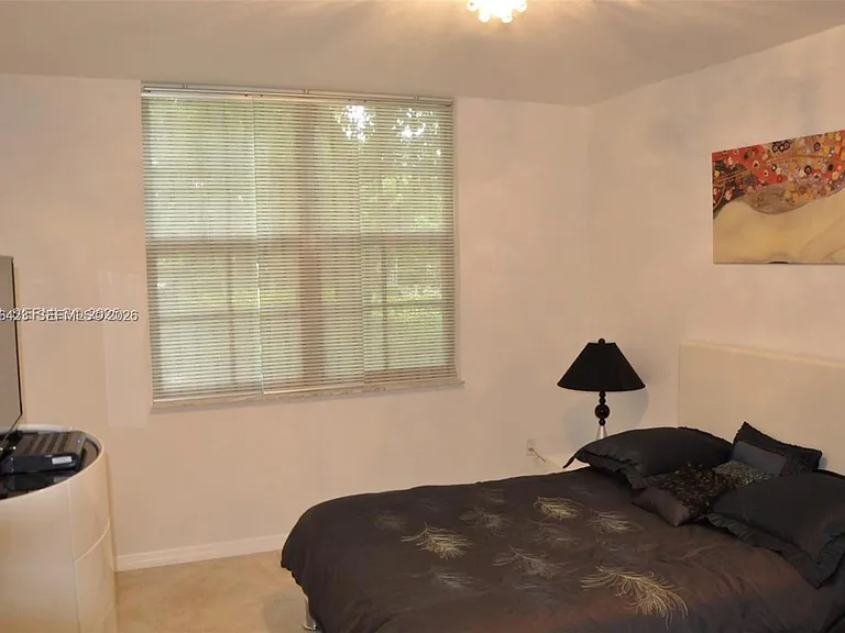 19801 E Country Club Dr #4104 — Photo 2
