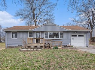 12800 E 33rd St S, Independence, MO 64055