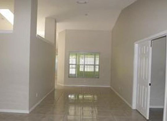 3rd image of 427 Evergreen St NE