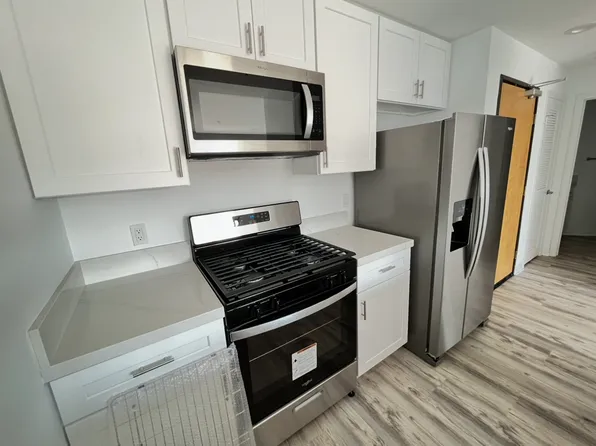 1347 23rd St #2040, Santa Monica, CA 90404