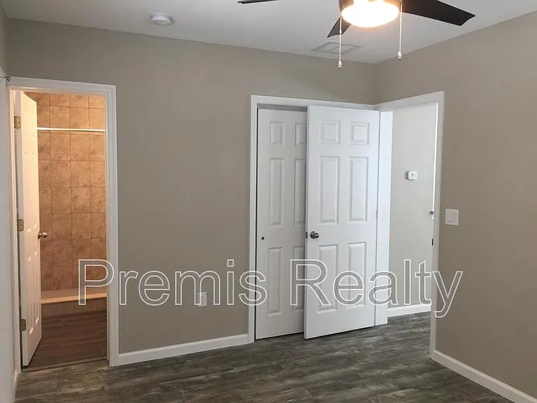 1186 Grove St — Photo 16