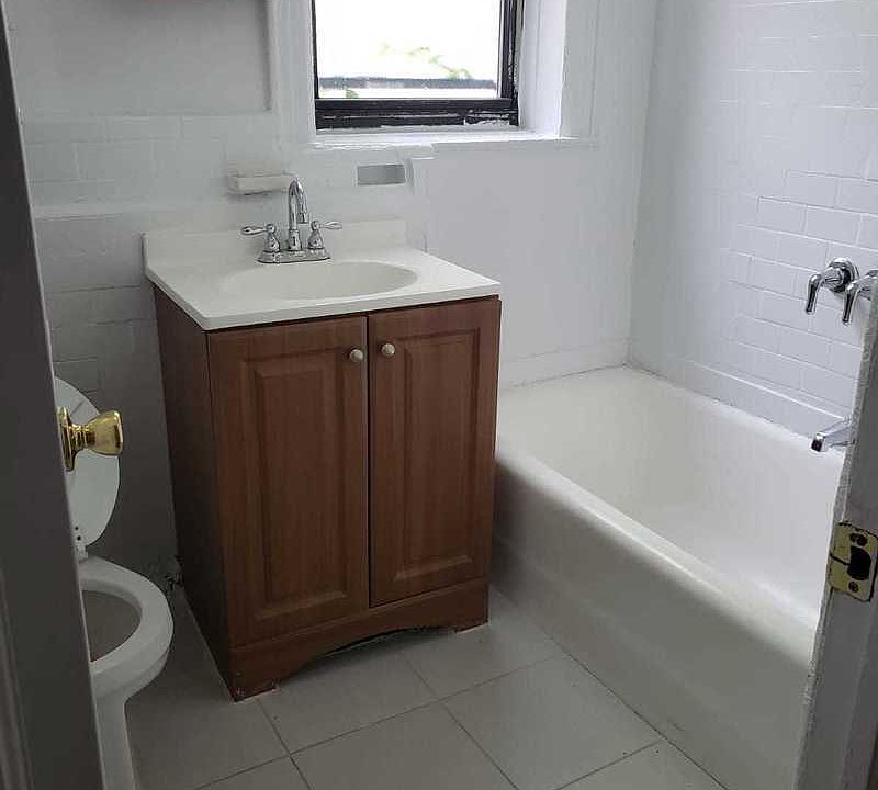 1st image of 20 Baughman Pl APT 4C