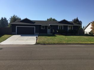 305 NW 103rd St, Vancouver, WA 98685