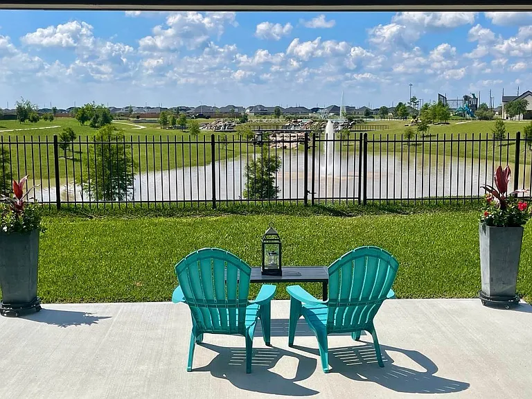 3335 Kendleshire Ln — Photo 35