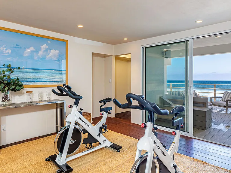24314 Malibu Rd — Photo 36