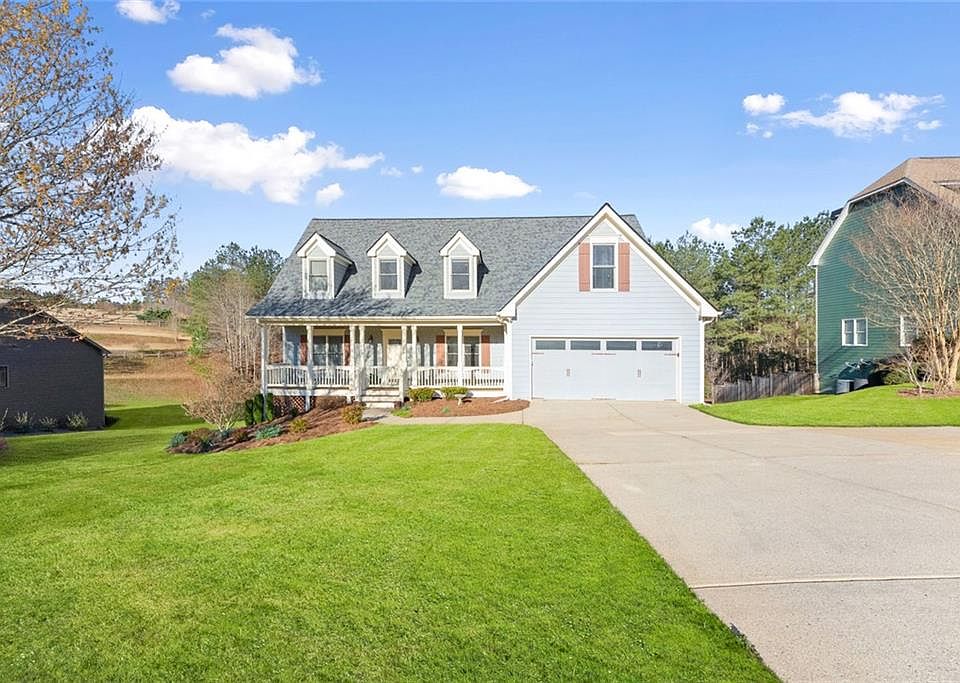 1st image of 437 Morgan Ln