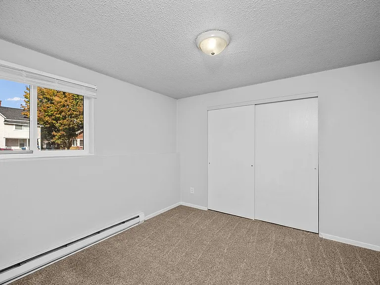 MOVE IN SPECIAL! 50% OFF SECOND MONTHS RENT - THE SHARP APARTMENTS! — Photo 38