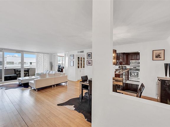 4th image of 11 Island Ave APT 904