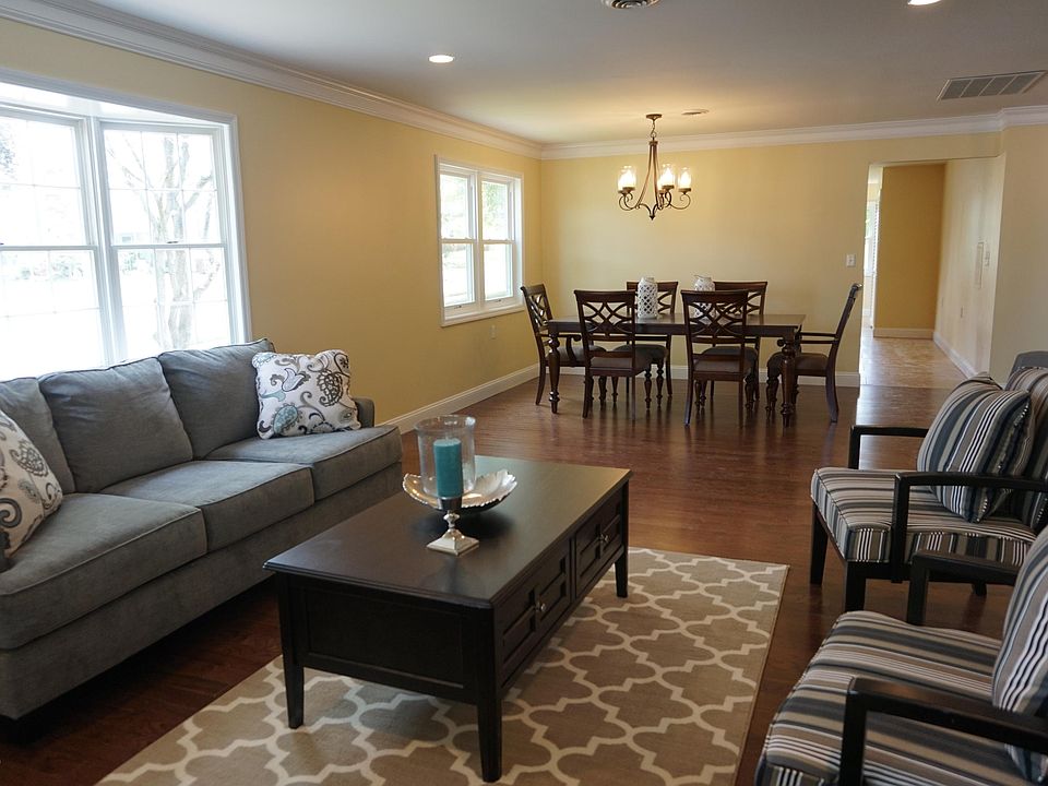 1st image of 53 N Buckingham Drive