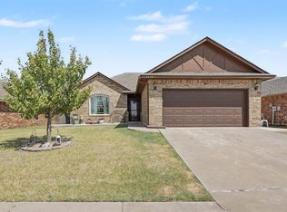 3420 Arcadia Dr, Yukon, OK 73099