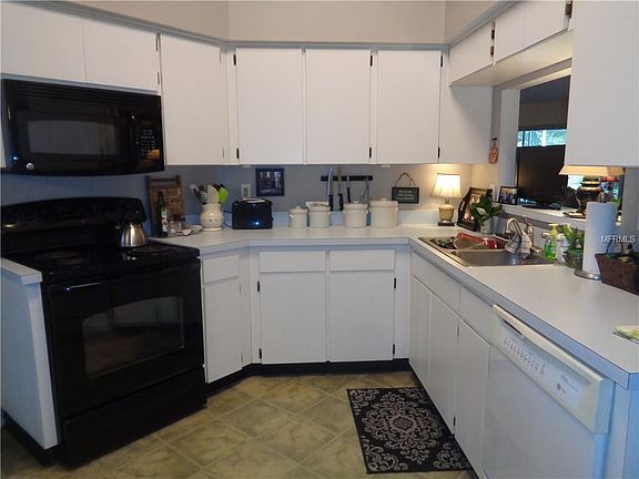 4th image of 11410 Zenith Cir