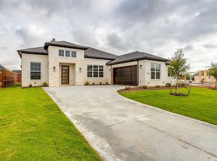 512 Creekside Ln, Haslet, TX 76052