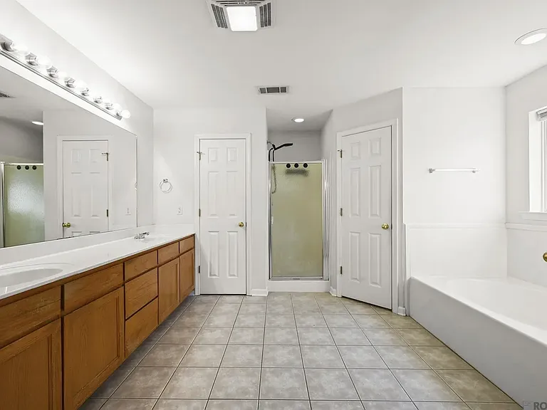 36001 Portsmouth Dr — Photo 11