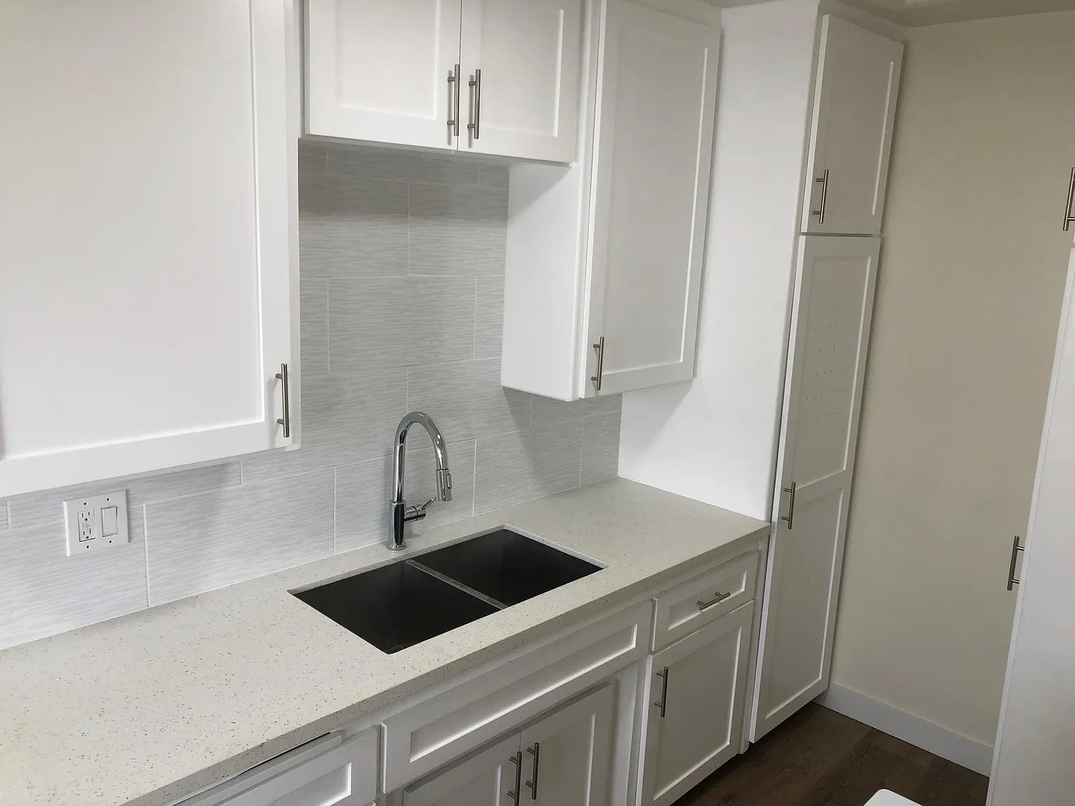 1 bed, 550 sqft, $1,749 — Photo 2
