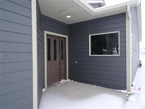 Front Exterior Entry