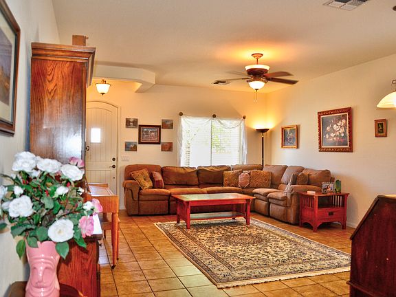 2nd image of 3818 W Rushmore Dr