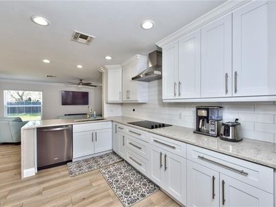 15089 Topsail Ct, Naples, FL, 34119