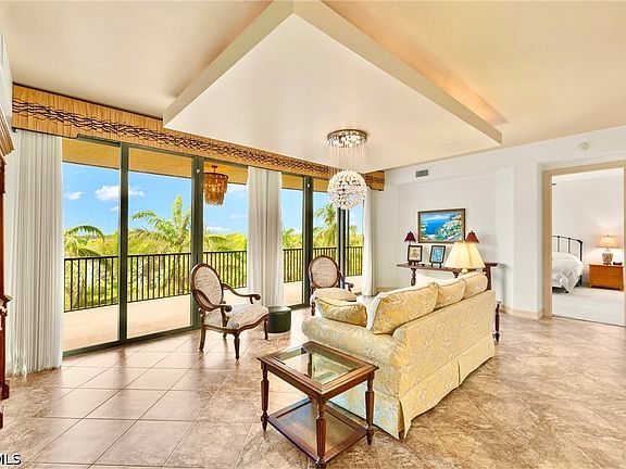 4th image of 14350 Riva Del Lago Dr APT 402