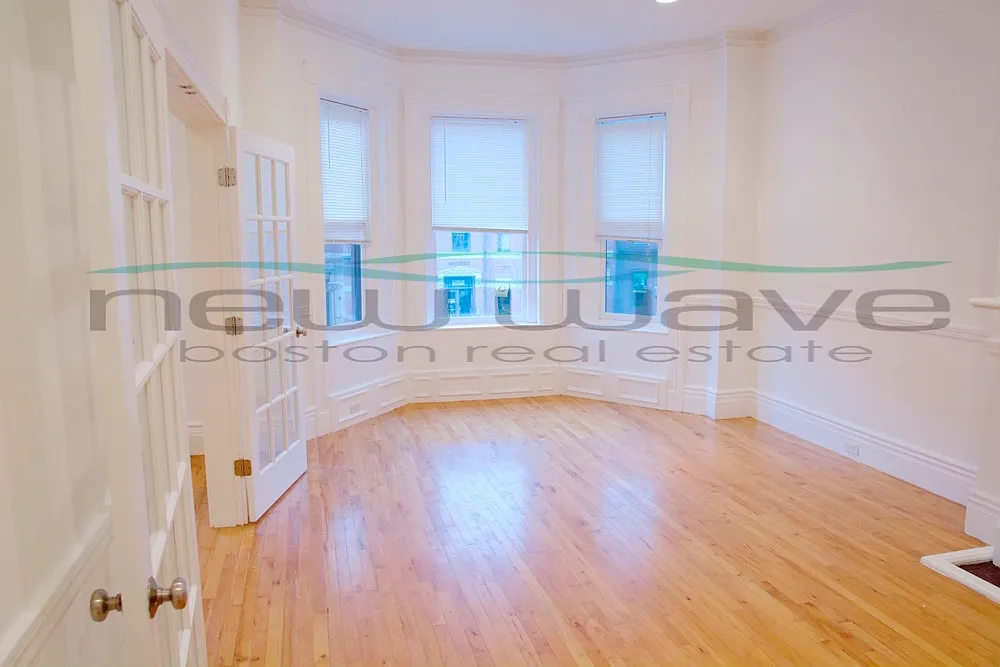 1 bed, 500 sqft, $3,200 — Photo 2