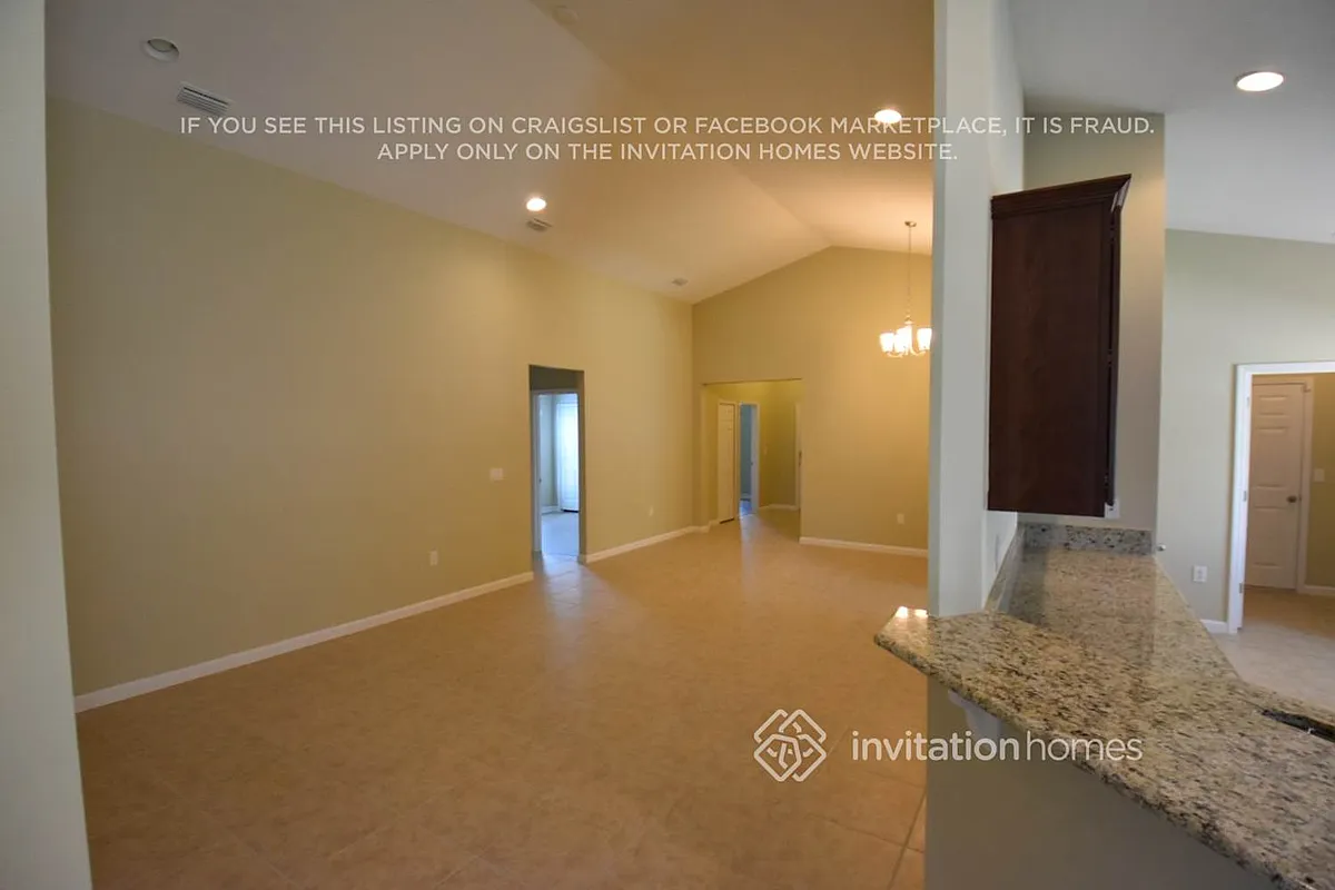 Building Photo - 3853 Radley Dr