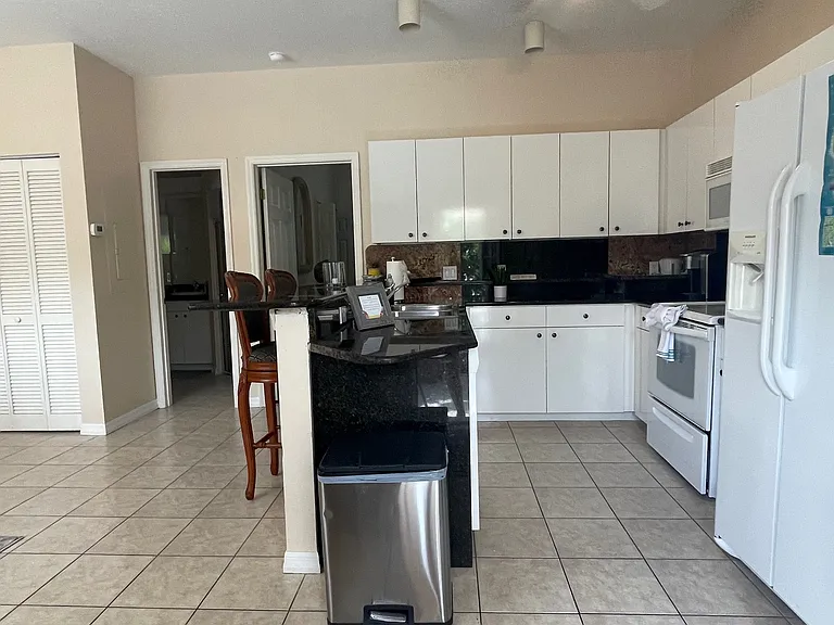 6444 Elmwood Ave #2 — Photo 7