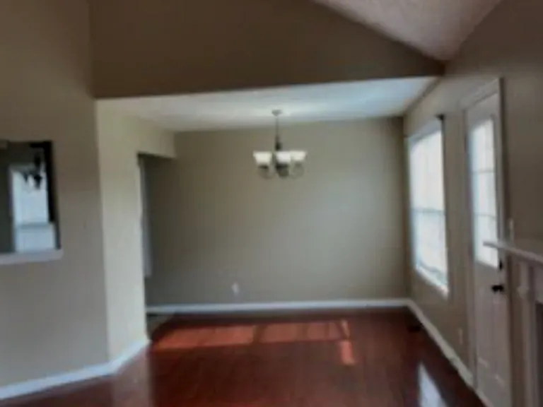 1351 Whitt Ln — Photo 4