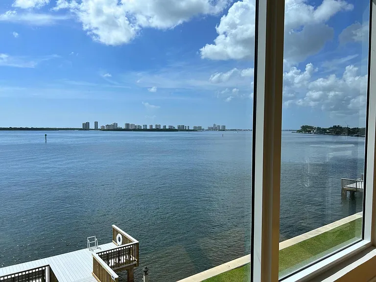 52 Yacht Club Dr #308 — Photo 2