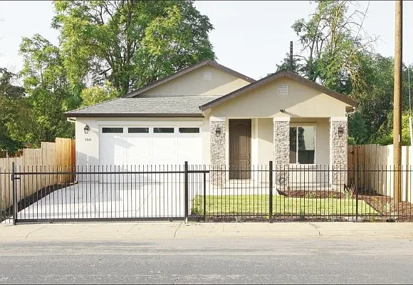 Building Photo - Morrison Ave