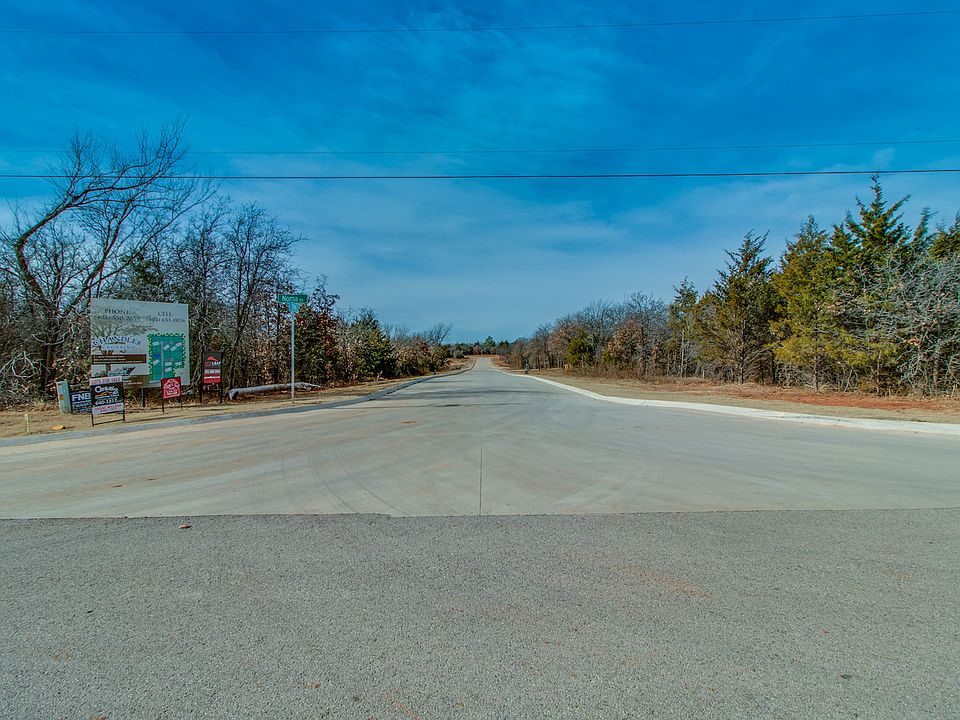 1st image of 015 SE 39th St