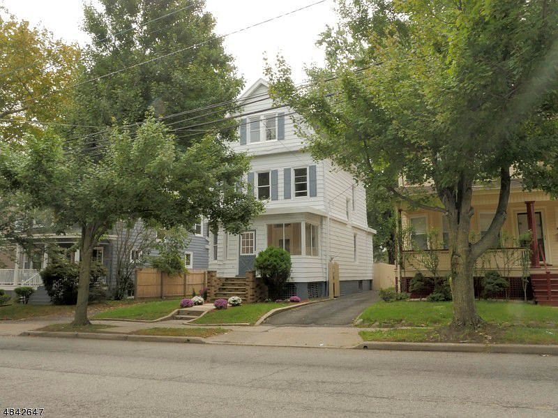 1st image of 54 Whittingham Pl