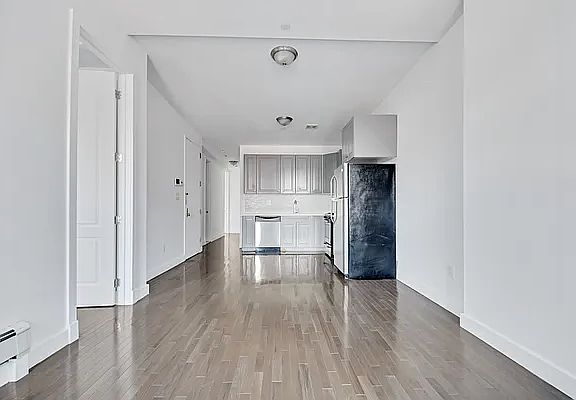 2nd image of 1452 Fulton St #3